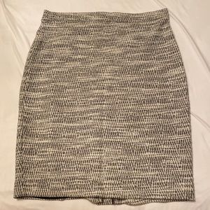 Banana Republic Pencil skirt size 6